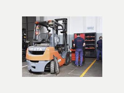  Empresa de servicios 